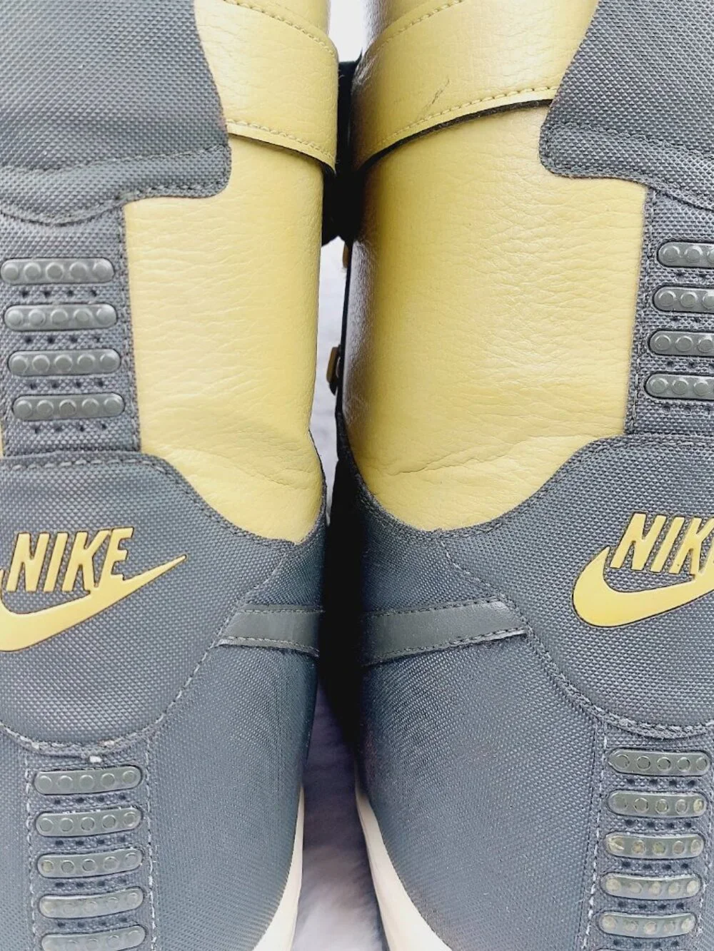 Nike Men's Barley Dark Army Zoom Force 1 Leather Ankle Snow Boots Size 12